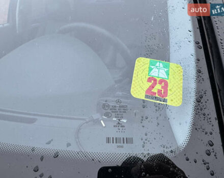 Черный Мерседес Е-Класс, объемом двигателя 3.2 л и пробегом 280 тыс. км за 5900 $, фото 27 на Automoto.ua