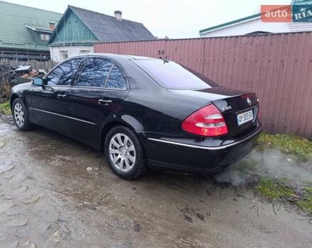 Черный Мерседес Е-Класс, объемом двигателя 3.2 л и пробегом 333 тыс. км за 6500 $, фото 6 на Automoto.ua