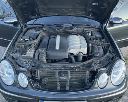 Чорний Мерседес Е-Клас, об'ємом двигуна 2.2 л та пробігом 400 тис. км за 7600 $, фото 6 на Automoto.ua