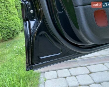 Черный Мерседес Е-Класс, объемом двигателя 1.8 л и пробегом 296 тыс. км за 8300 $, фото 33 на Automoto.ua