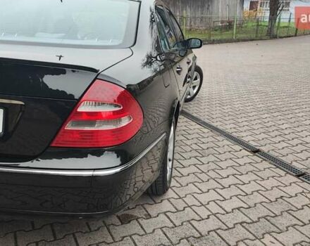 Черный Мерседес Е-Класс, объемом двигателя 1.8 л и пробегом 298 тыс. км за 8200 $, фото 36 на Automoto.ua