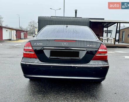Черный Мерседес Е-Класс, объемом двигателя 3.2 л и пробегом 280 тыс. км за 5900 $, фото 10 на Automoto.ua