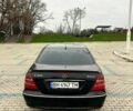 Черный Мерседес Е-Класс, объемом двигателя 3.2 л и пробегом 325 тыс. км за 6500 $, фото 4 на Automoto.ua