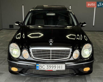 Черный Мерседес Е-Класс, объемом двигателя 4 л и пробегом 237 тыс. км за 7999 $, фото 4 на Automoto.ua