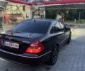 Черный Мерседес Е-Класс, объемом двигателя 4.97 л и пробегом 327 тыс. км за 5200 $, фото 3 на Automoto.ua