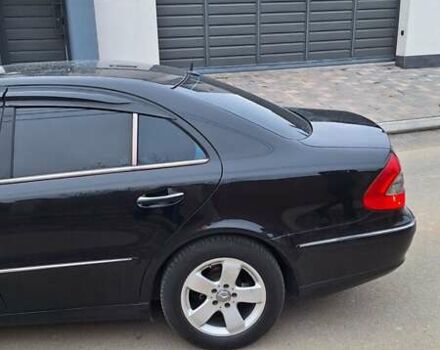 Чорний Мерседес Е-Клас, об'ємом двигуна 2.69 л та пробігом 409 тис. км за 6400 $, фото 3 на Automoto.ua