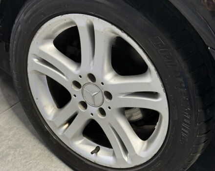 Черный Мерседес Е-Класс, объемом двигателя 4 л и пробегом 237 тыс. км за 7999 $, фото 45 на Automoto.ua