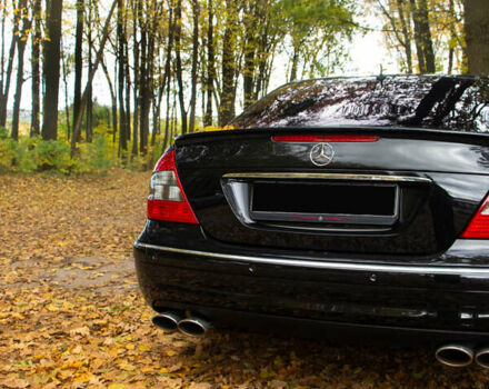 Чорний Мерседес Е-Клас, об'ємом двигуна 5 л та пробігом 202 тис. км за 15000 $, фото 8 на Automoto.ua