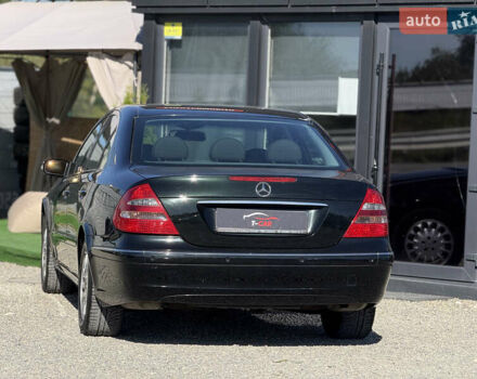 Черный Мерседес Е-Класс, объемом двигателя 1.8 л и пробегом 239 тыс. км за 6800 $, фото 10 на Automoto.ua