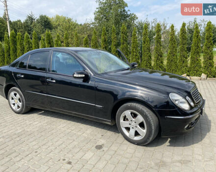 Черный Мерседес Е-Класс, объемом двигателя 2.15 л и пробегом 200 тыс. км за 6700 $, фото 1 на Automoto.ua