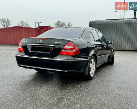 Черный Мерседес Е-Класс, объемом двигателя 3.2 л и пробегом 280 тыс. км за 5900 $, фото 2 на Automoto.ua