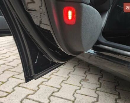 Черный Мерседес Е-Класс, объемом двигателя 1.8 л и пробегом 298 тыс. км за 8200 $, фото 45 на Automoto.ua