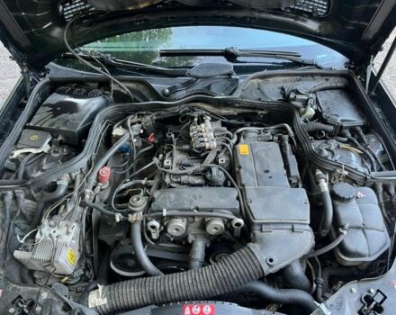 Черный Мерседес Е-Класс, объемом двигателя 1.8 л и пробегом 250 тыс. км за 5200 $, фото 3 на Automoto.ua