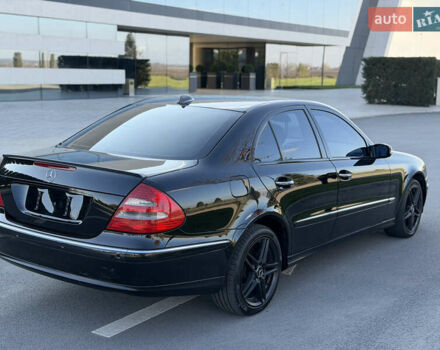 Чорний Мерседес Е-Клас, об'ємом двигуна 1.8 л та пробігом 200 тис. км за 6400 $, фото 6 на Automoto.ua