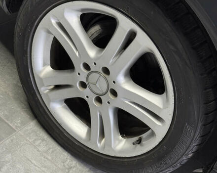 Черный Мерседес Е-Класс, объемом двигателя 4 л и пробегом 237 тыс. км за 7999 $, фото 48 на Automoto.ua