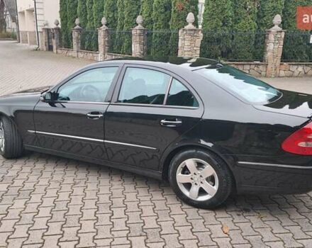 Черный Мерседес Е-Класс, объемом двигателя 1.8 л и пробегом 298 тыс. км за 8200 $, фото 13 на Automoto.ua