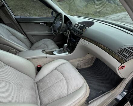 Мерседес Е-Клас 2004 у Рівному на Automoto.ua Чорний Мерседес Е-Клас, об'ємом двигуна 2.7 л та пробігом 340 тис. км за 3200 $, фото 12 на Automoto.ua