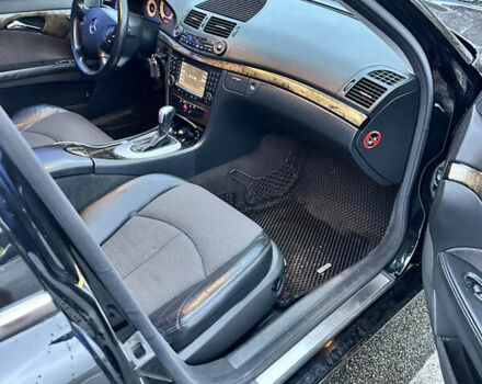 Черный Мерседес Е-Класс, объемом двигателя 2.7 л и пробегом 349 тыс. км за 5500 $, фото 13 на Automoto.ua