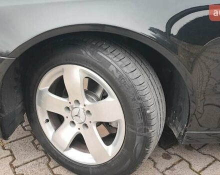 Черный Мерседес Е-Класс, объемом двигателя 1.8 л и пробегом 298 тыс. км за 8200 $, фото 34 на Automoto.ua