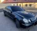 Черный Мерседес Е-Класс, объемом двигателя 2.7 л и пробегом 200 тыс. км за 1900 $, фото 6 на Automoto.ua