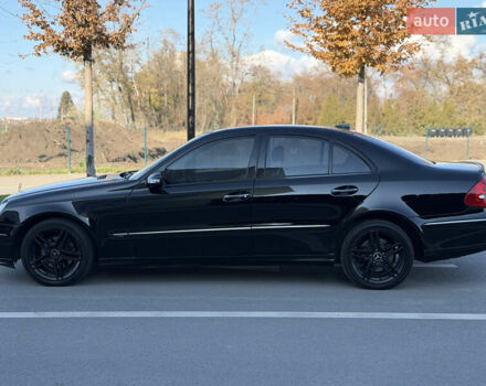 Чорний Мерседес Е-Клас, об'ємом двигуна 1.8 л та пробігом 200 тис. км за 6400 $, фото 3 на Automoto.ua