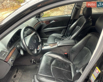 Чорний Мерседес Е-Клас, об'ємом двигуна 1.8 л та пробігом 390 тис. км за 6999 $, фото 20 на Automoto.ua