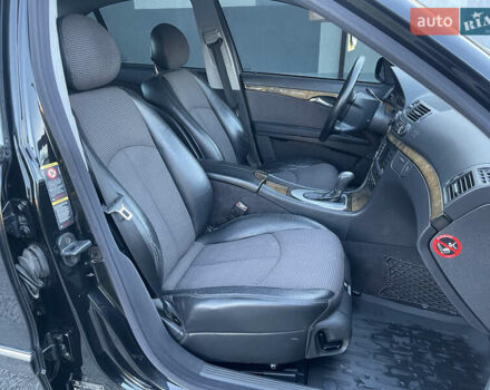 Мерседес Е-Клас 2004 у Вінниці на Automoto.ua Чорний Мерседес Е-Клас, об'ємом двигуна 3.2 л та пробігом 335 тис. км за 8500 $, фото 15 на Automoto.ua