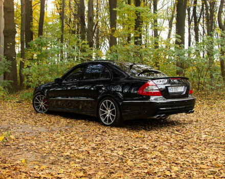 Чорний Мерседес Е-Клас, об'ємом двигуна 5 л та пробігом 202 тис. км за 15000 $, фото 10 на Automoto.ua