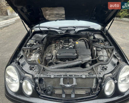 Чорний Мерседес Е-Клас, об'ємом двигуна 1.8 л та пробігом 390 тис. км за 6999 $, фото 12 на Automoto.ua