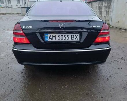 Черный Мерседес Е-Класс, объемом двигателя 3.2 л и пробегом 333 тыс. км за 6500 $, фото 7 на Automoto.ua