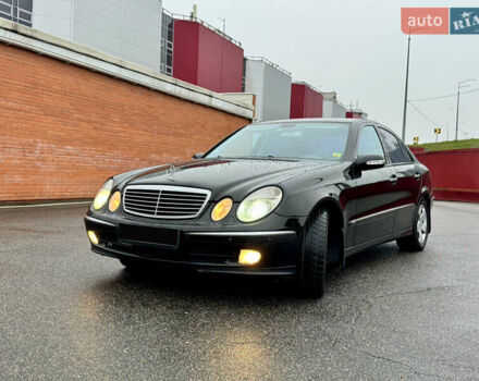 Черный Мерседес Е-Класс, объемом двигателя 3.2 л и пробегом 280 тыс. км за 5900 $, фото 1 на Automoto.ua