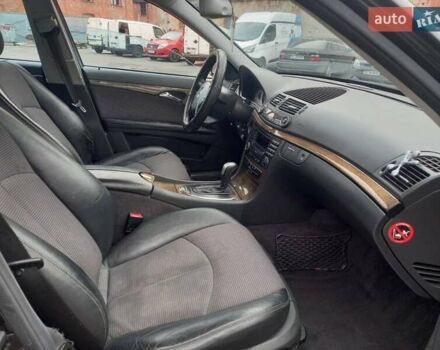 Чорний Мерседес Е-Клас, об'ємом двигуна 2.7 л та пробігом 318 тис. км за 6350 $, фото 14 на Automoto.ua