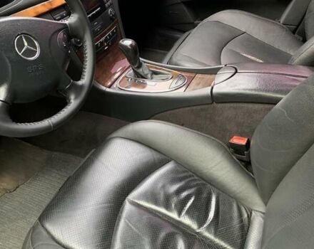 Черный Мерседес Е-Класс, объемом двигателя 2.15 л и пробегом 258 тыс. км за 5900 $, фото 8 на Automoto.ua