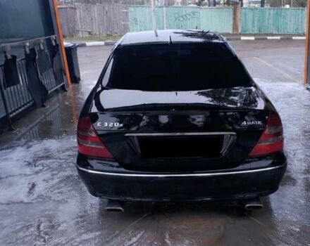 Чорний Мерседес Е-Клас, об'ємом двигуна 3.2 л та пробігом 270 тис. км за 4950 $, фото 1 на Automoto.ua