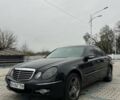 Черный Мерседес Е-Класс, объемом двигателя 3.2 л и пробегом 320 тыс. км за 5700 $, фото 1 на Automoto.ua