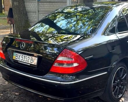 Черный Мерседес Е-Класс, объемом двигателя 3.5 л и пробегом 355 тыс. км за 5700 $, фото 1 на Automoto.ua