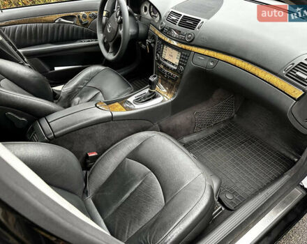 Черный Мерседес Е-Класс, объемом двигателя 2.99 л и пробегом 409 тыс. км за 7200 $, фото 16 на Automoto.ua