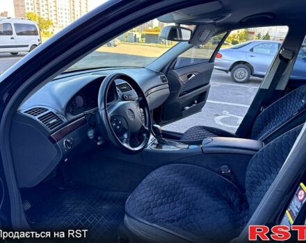 Черный Мерседес Е-Класс, объемом двигателя 1.8 л и пробегом 293 тыс. км за 7500 $, фото 8 на Automoto.ua