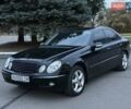 Мерседес Е-Клас 2005 у Рівному на Automoto.ua Чорний Мерседес Е-Клас, об'ємом двигуна 1.8 л та пробігом 255 тис. км за 5800 $, фото 1 на Automoto.ua