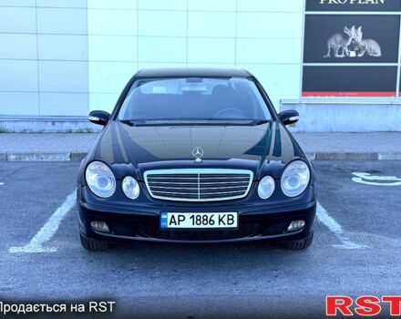 Черный Мерседес Е-Класс, объемом двигателя 1.8 л и пробегом 293 тыс. км за 7500 $, фото 1 на Automoto.ua