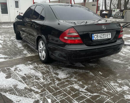 Черный Мерседес Е-Класс, объемом двигателя 1.8 л и пробегом 396 тыс. км за 5999 $, фото 7 на Automoto.ua