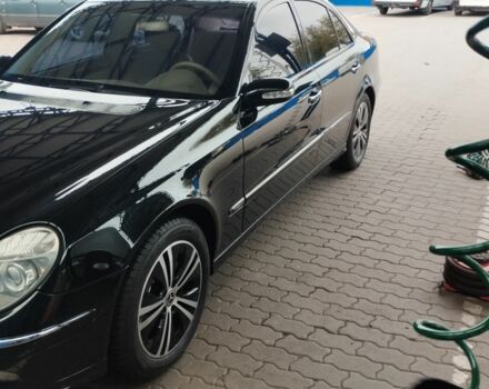 Чорний Мерседес Е-Клас, об'ємом двигуна 2.7 л та пробігом 296 тис. км за 8100 $, фото 3 на Automoto.ua