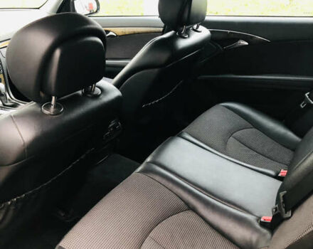 Чорний Мерседес Е-Клас, об'ємом двигуна 2.99 л та пробігом 392 тис. км за 7900 $, фото 13 на Automoto.ua