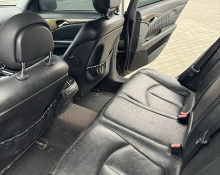 Черный Мерседес Е-Класс, объемом двигателя 2.7 л и пробегом 3 тыс. км за 3450 $, фото 4 на Automoto.ua