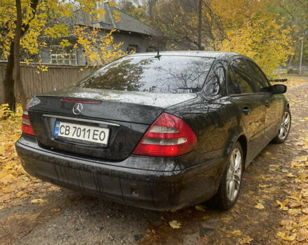 Мерседес Е-Клас 2005 у Прилуках на Automoto.ua Чорний Мерседес Е-Клас, об'ємом двигуна 1.8 л та пробігом 395 тис. км за 6499 $, фото 3 на Automoto.ua