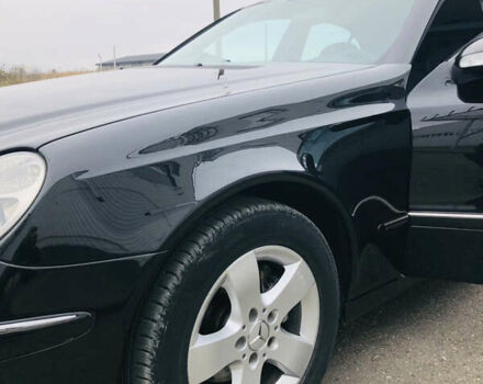 Чорний Мерседес Е-Клас, об'ємом двигуна 2.99 л та пробігом 392 тис. км за 7900 $, фото 26 на Automoto.ua