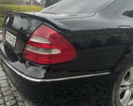 Черный Мерседес Е-Класс, объемом двигателя 3.5 л и пробегом 515 тыс. км за 10550 $, фото 4 на Automoto.ua