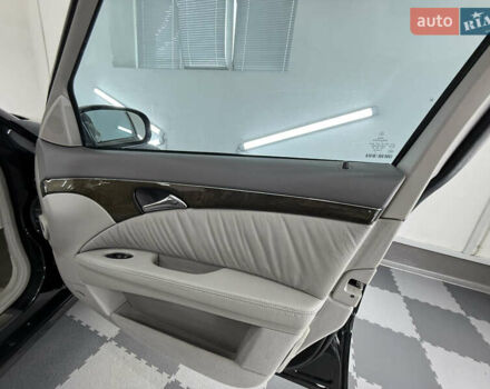 Мерседес Е-Клас 2005 у Трускавце на Automoto.ua Чорний Мерседес Е-Клас, об'ємом двигуна 3.5 л та пробігом 245 тис. км за 8999 $, фото 27 на Automoto.ua