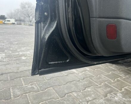 Черный Мерседес Е-Класс, объемом двигателя 2.1 л и пробегом 240 тыс. км за 6500 $, фото 8 на Automoto.ua