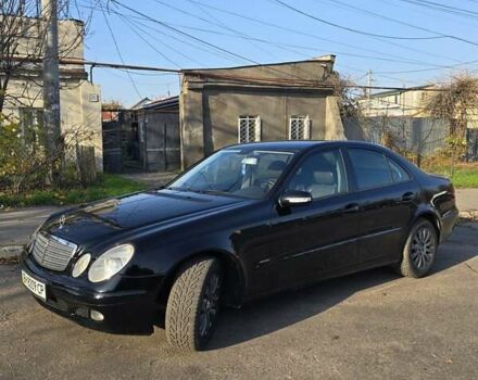 Черный Мерседес Е-Класс, объемом двигателя 1.8 л и пробегом 267 тыс. км за 6600 $, фото 6 на Automoto.ua